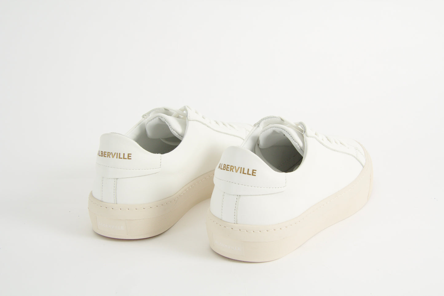 Wille Sneakers Vitt Läder