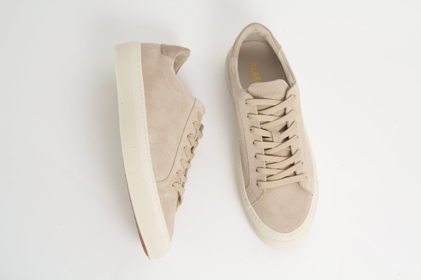Wille Sneakers Sandbeige Mocka