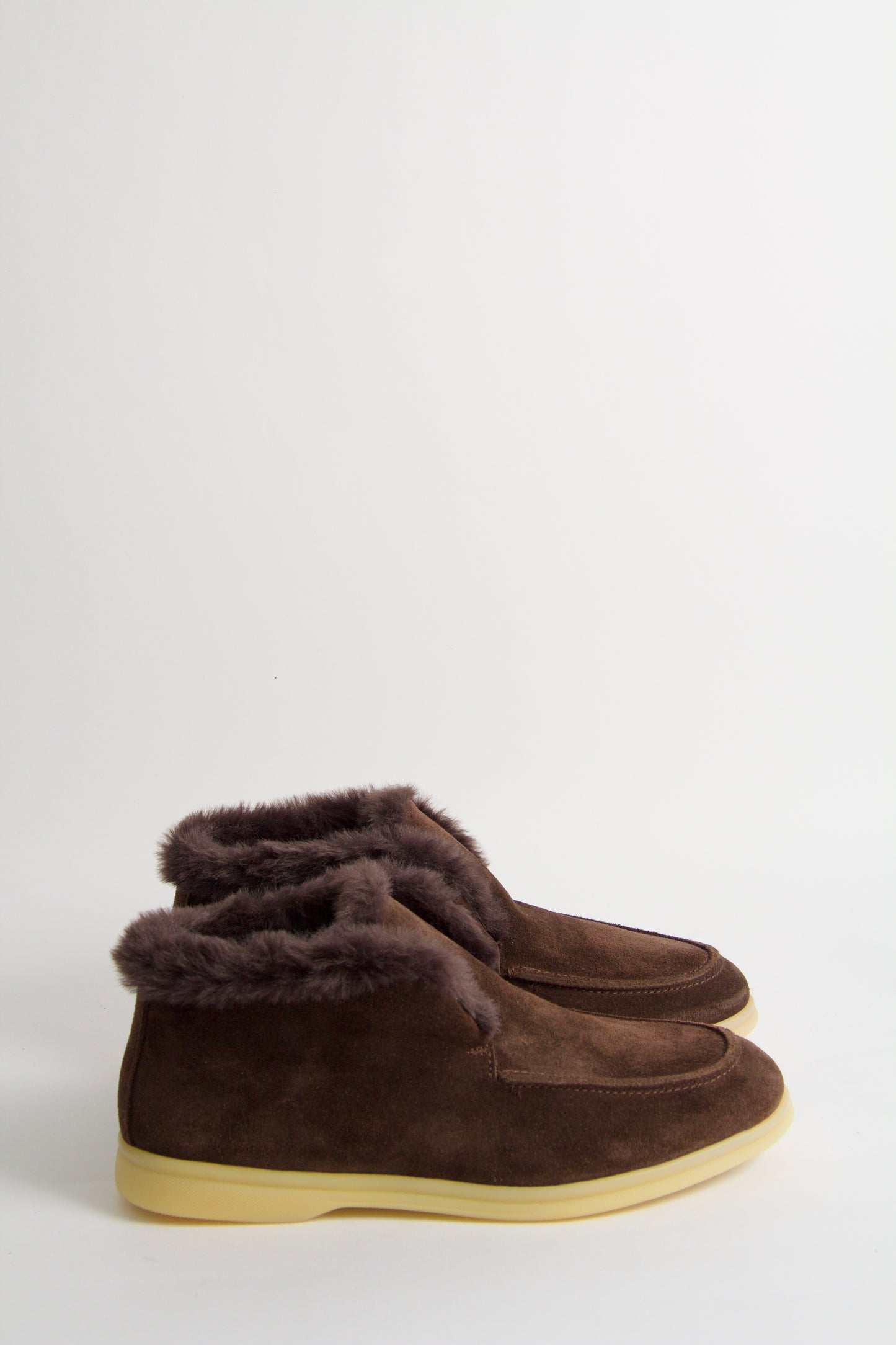 Wiveca Boots i Mörkbrun Mocka