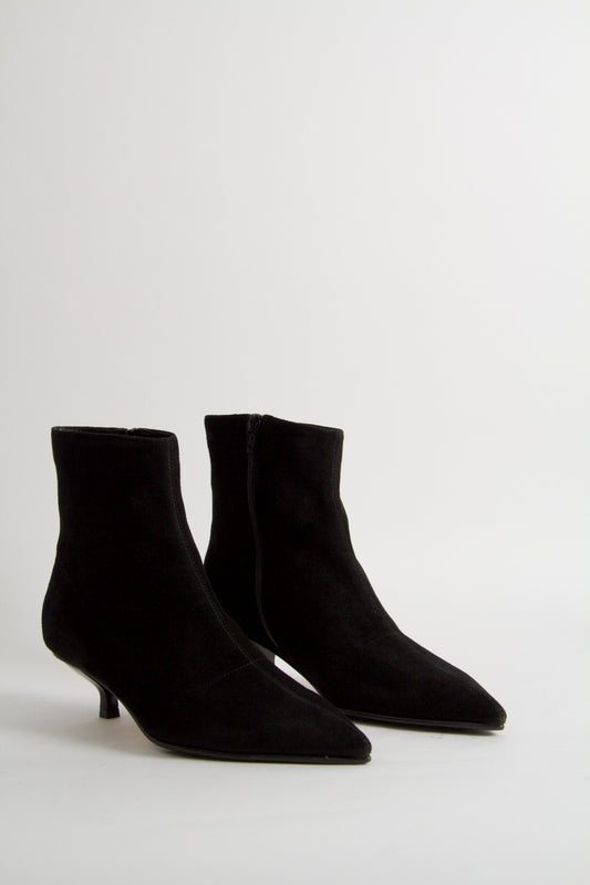Yolanda Boots i Svart Mocka