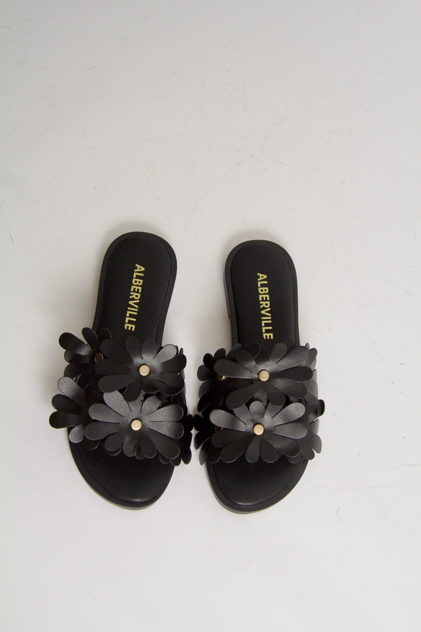Yamama Black Leather Sandals
