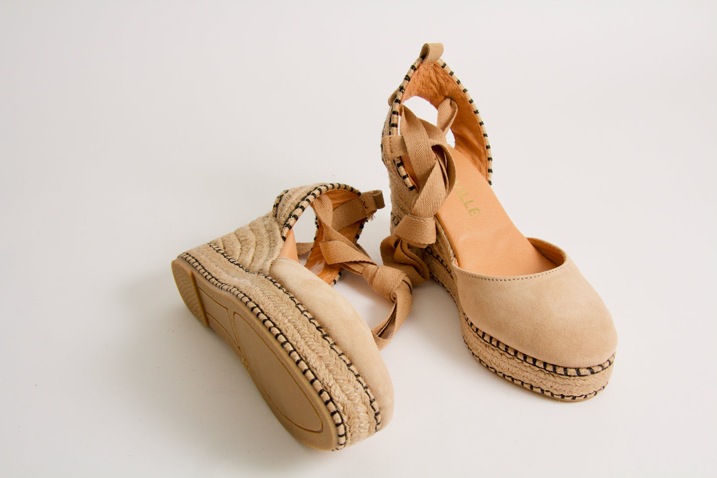 Valery Espadrillos med Kilklack i Beige