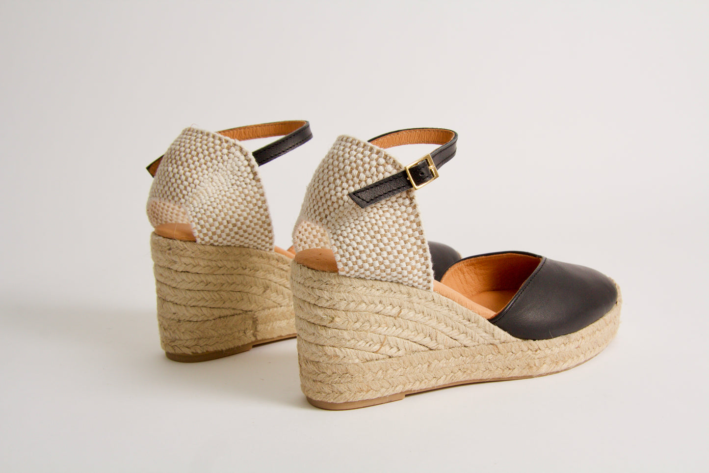 Victoria Svarta Espadrillos med Kilklack