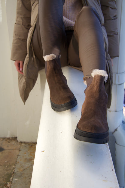 Winter Cheslea Boots i Mörkbrun Mocka