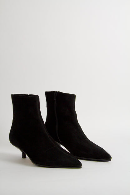 Yolanda Boots i Svart Mocka