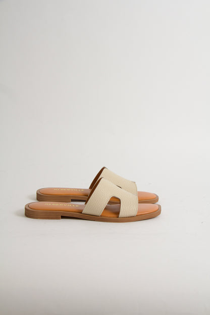 Yvon Sandaler i Off-white Läder