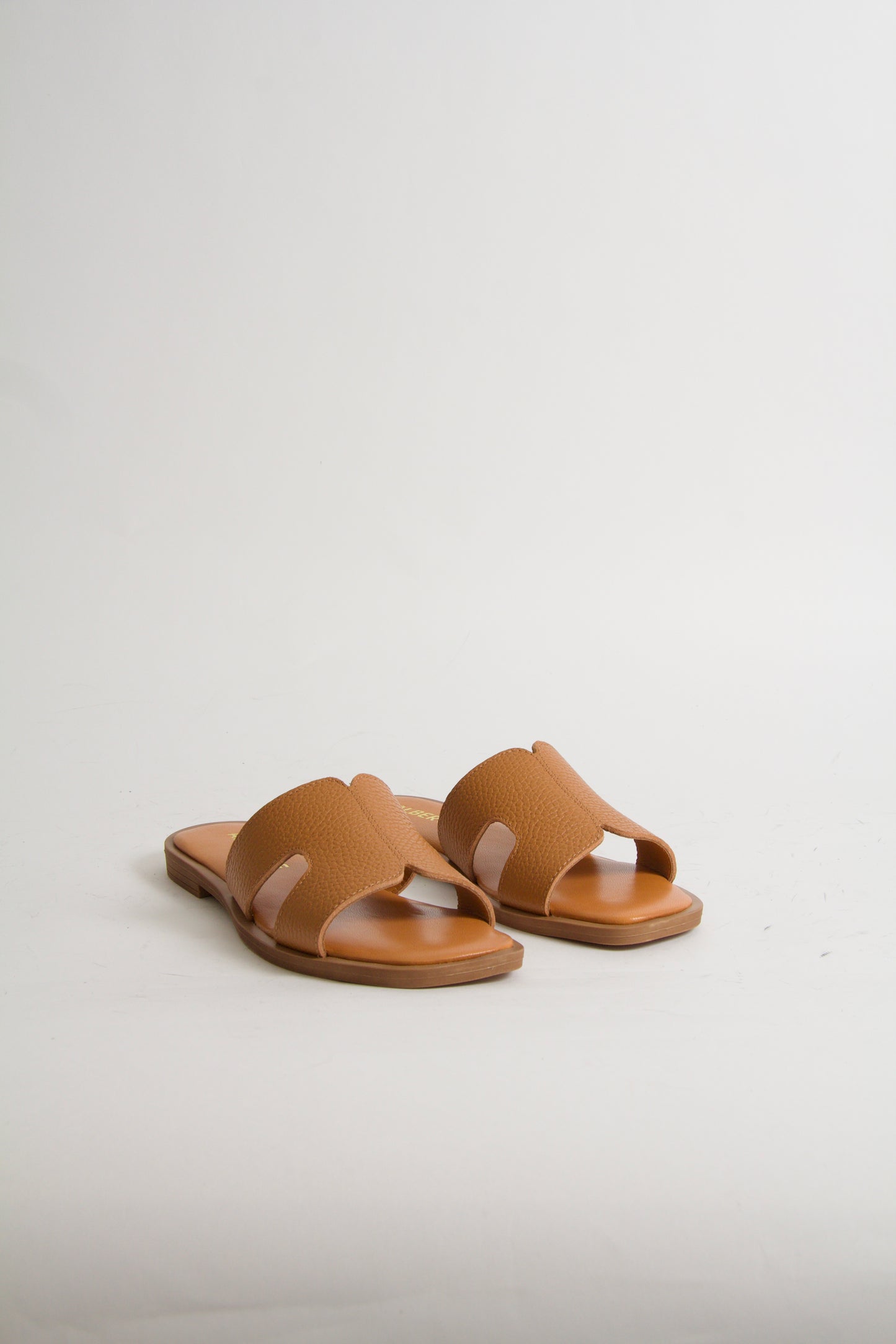 Yvon Cognac Brown Leather Sandals