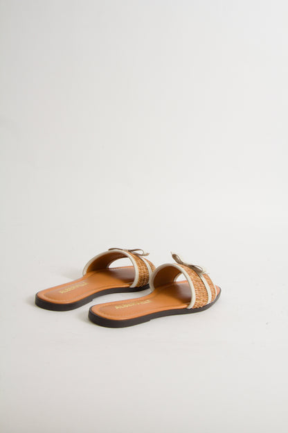Yonis Sandaler i Offwhite + Naturfärgad Bast