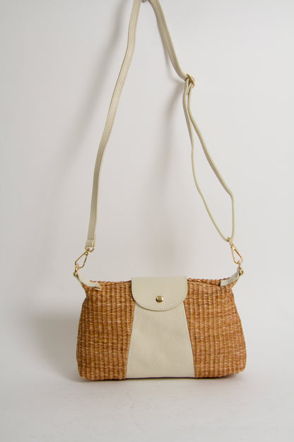 Scarlet Baguette Bag Natur + Offwhite Handväska