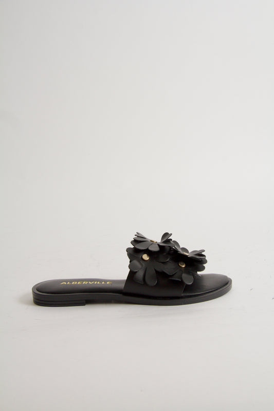 Yamama Black Leather Sandals