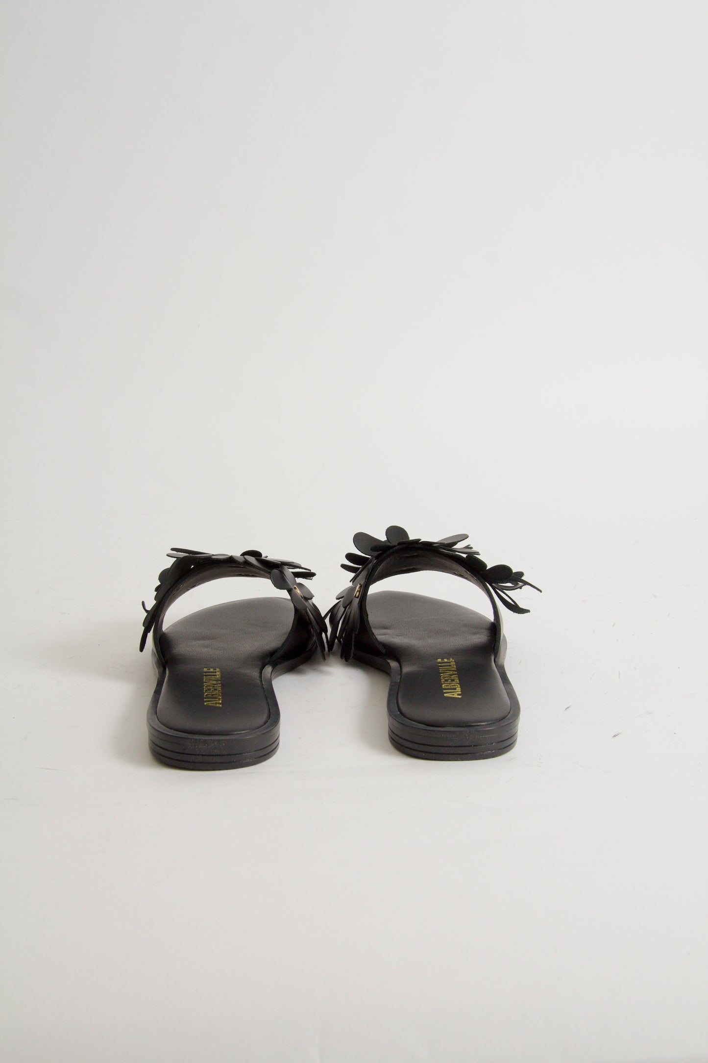 Yamama Black Leather Sandals