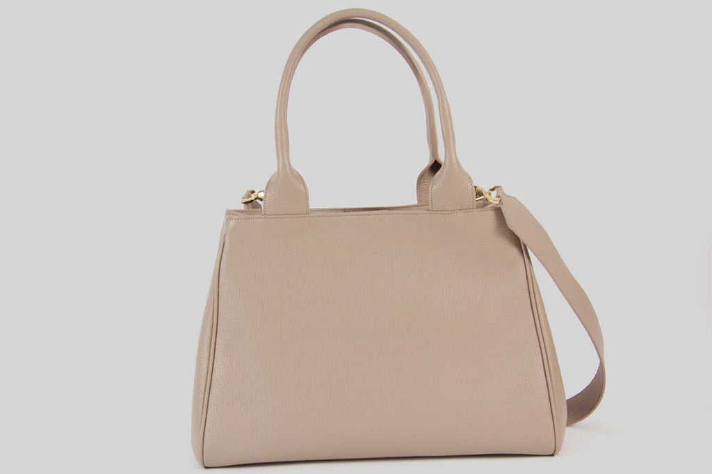 Medium-large size handbag in taupe grained calf leather.